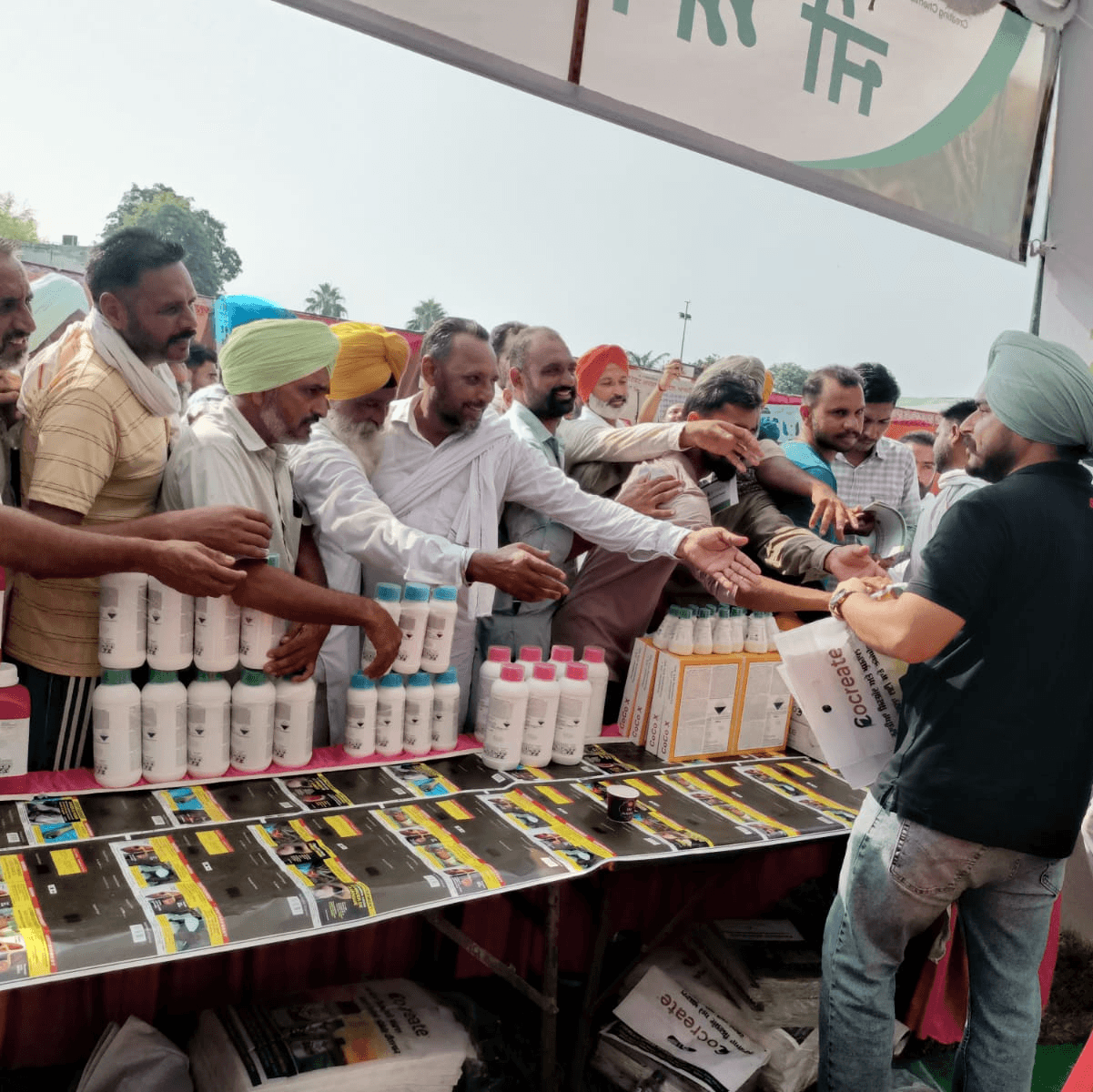 Farmer buying cocreate products